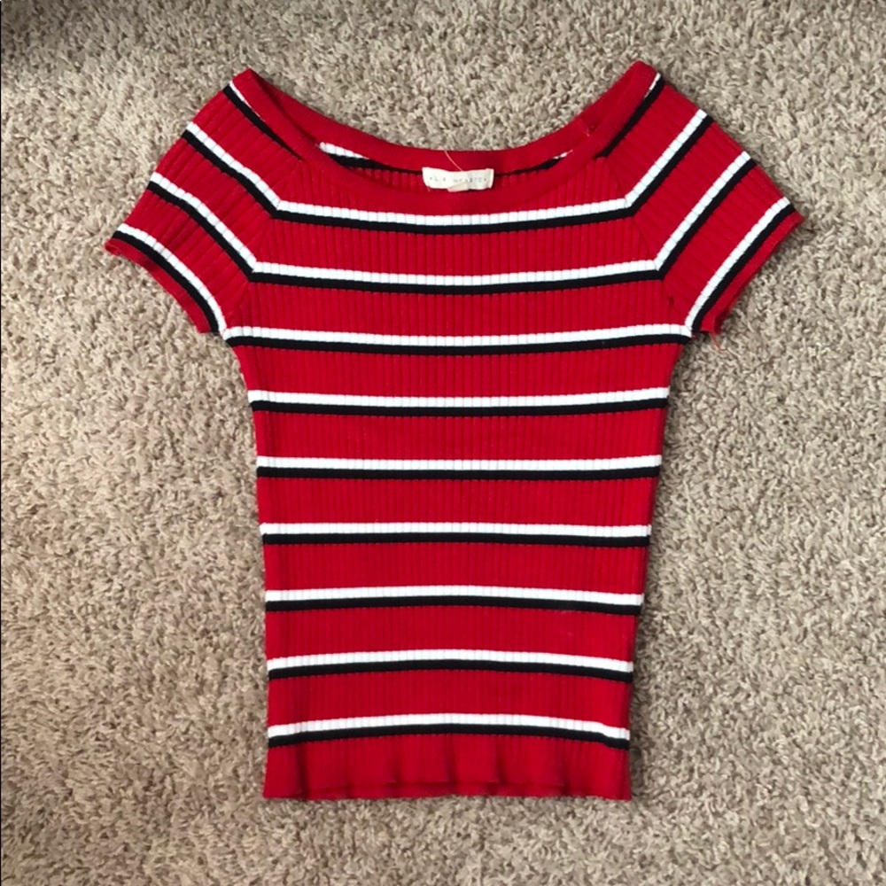 Off the shoulder LA hearts top